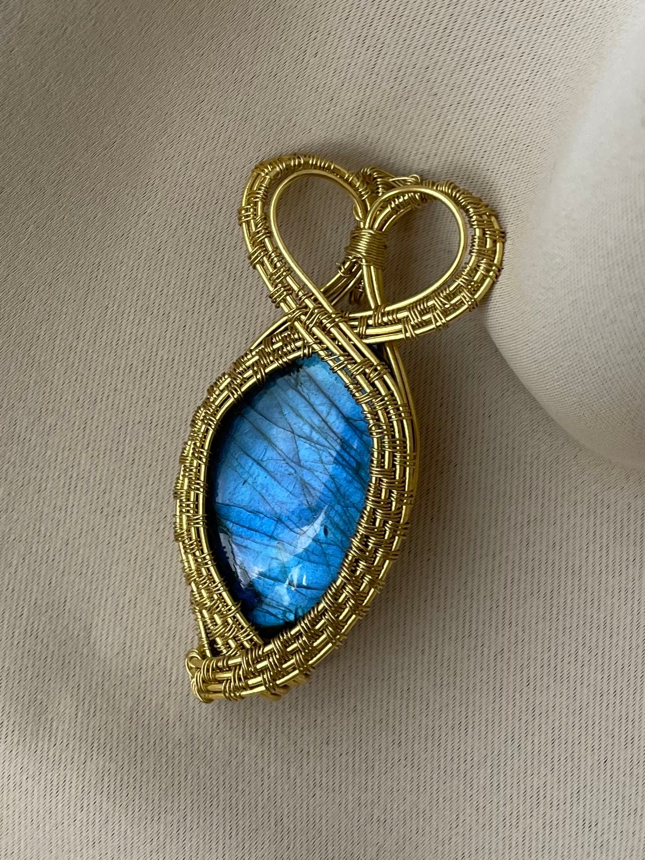 “Third Eye Guardian” Beautiful Handmade Wire Wrapped Labradorite AAA Grade Pendant