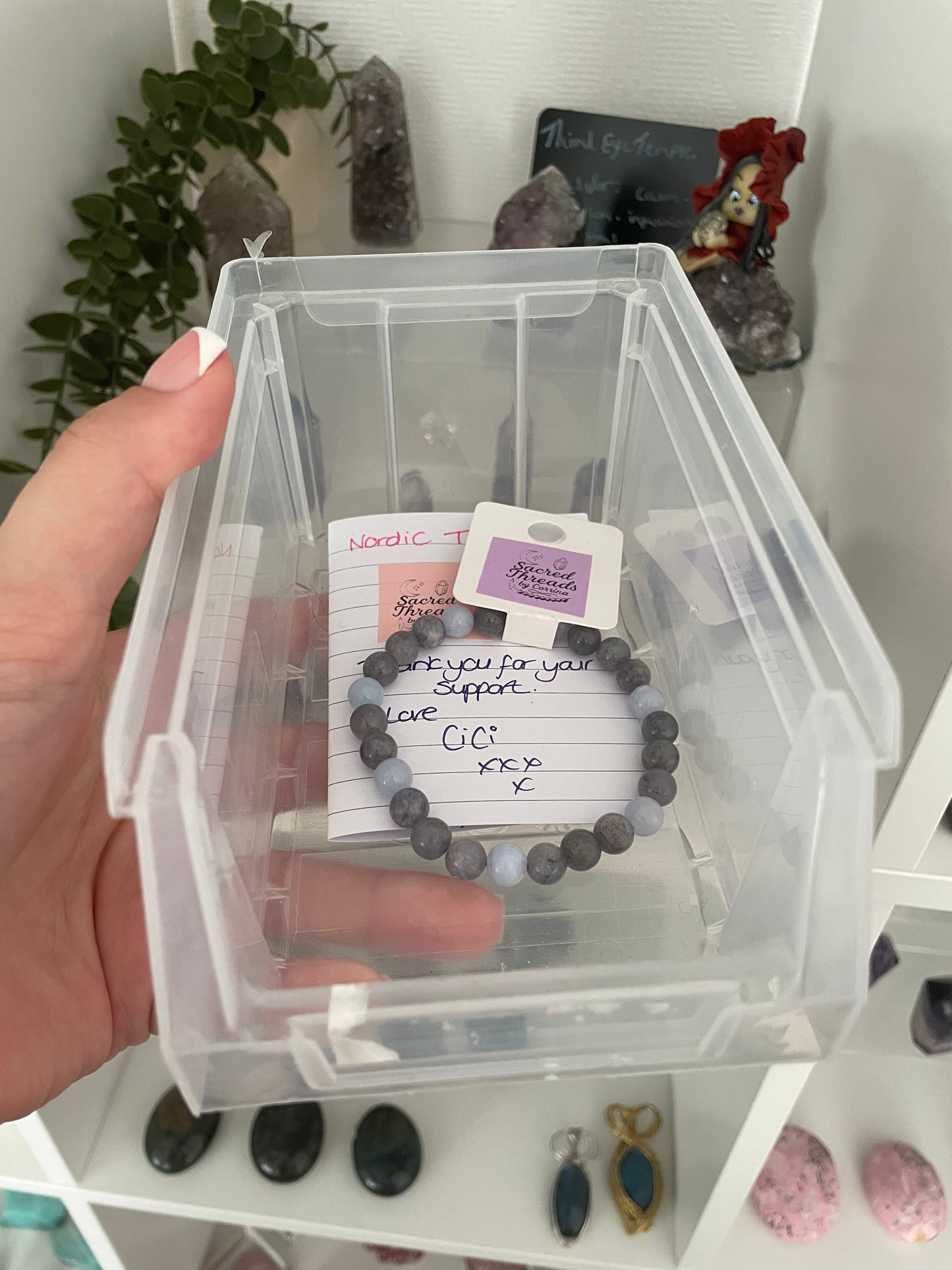 Danielle Crystal live claims