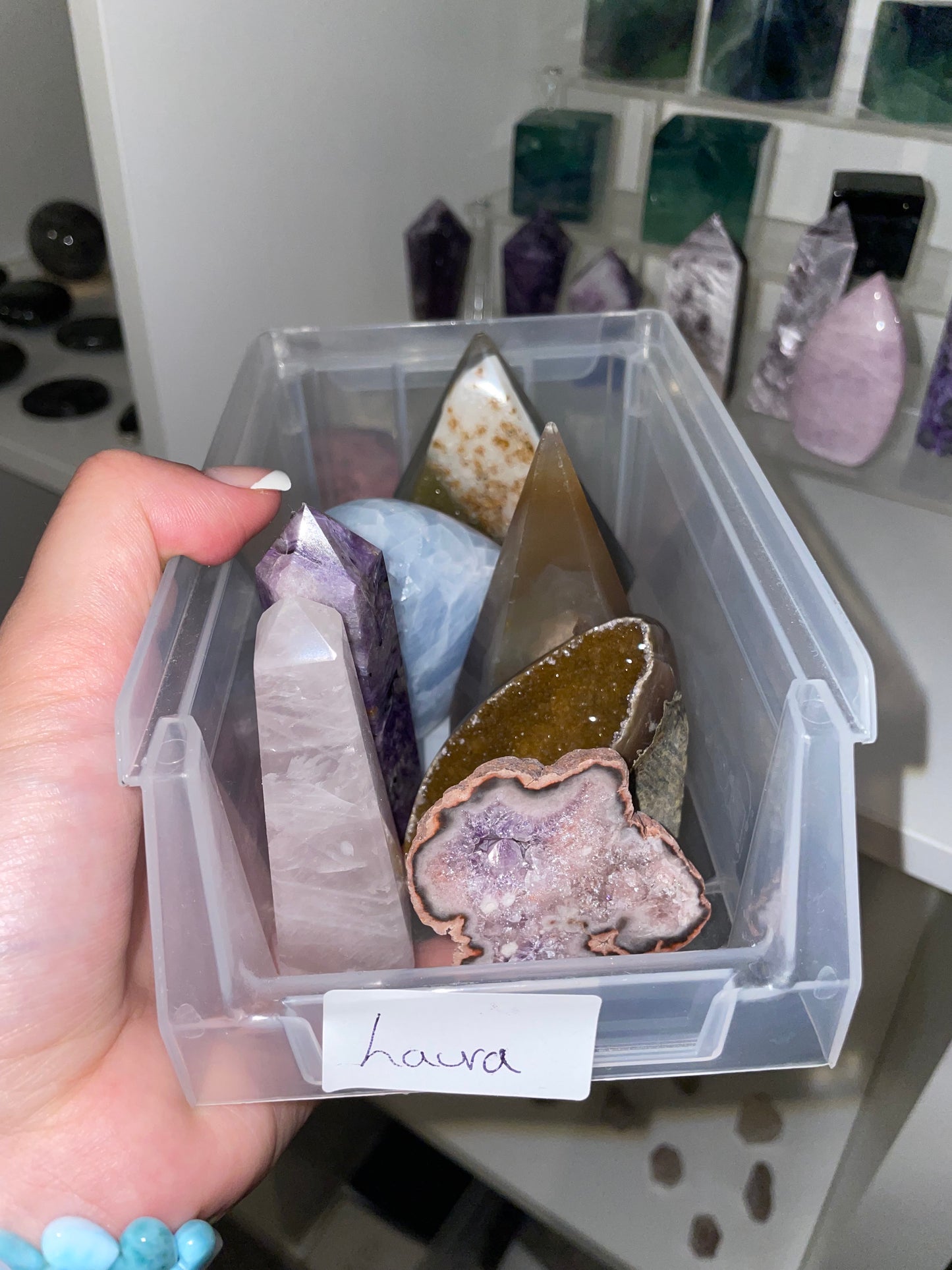 Laura Crystal live claims