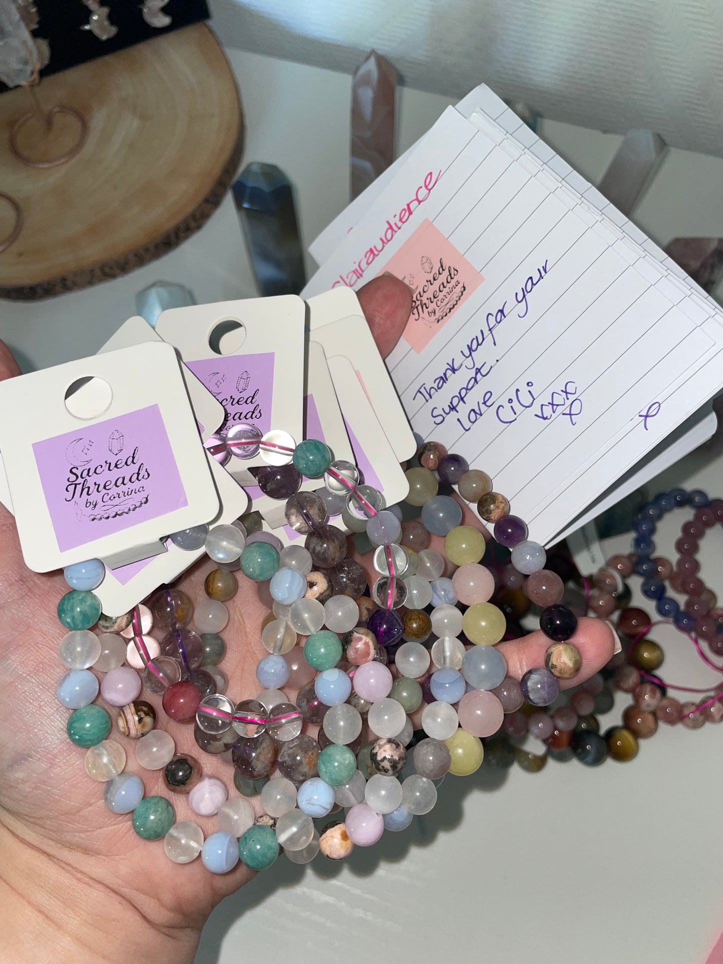 Laura Crystal live claims