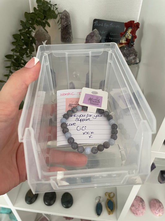Danielle Crystal live claims