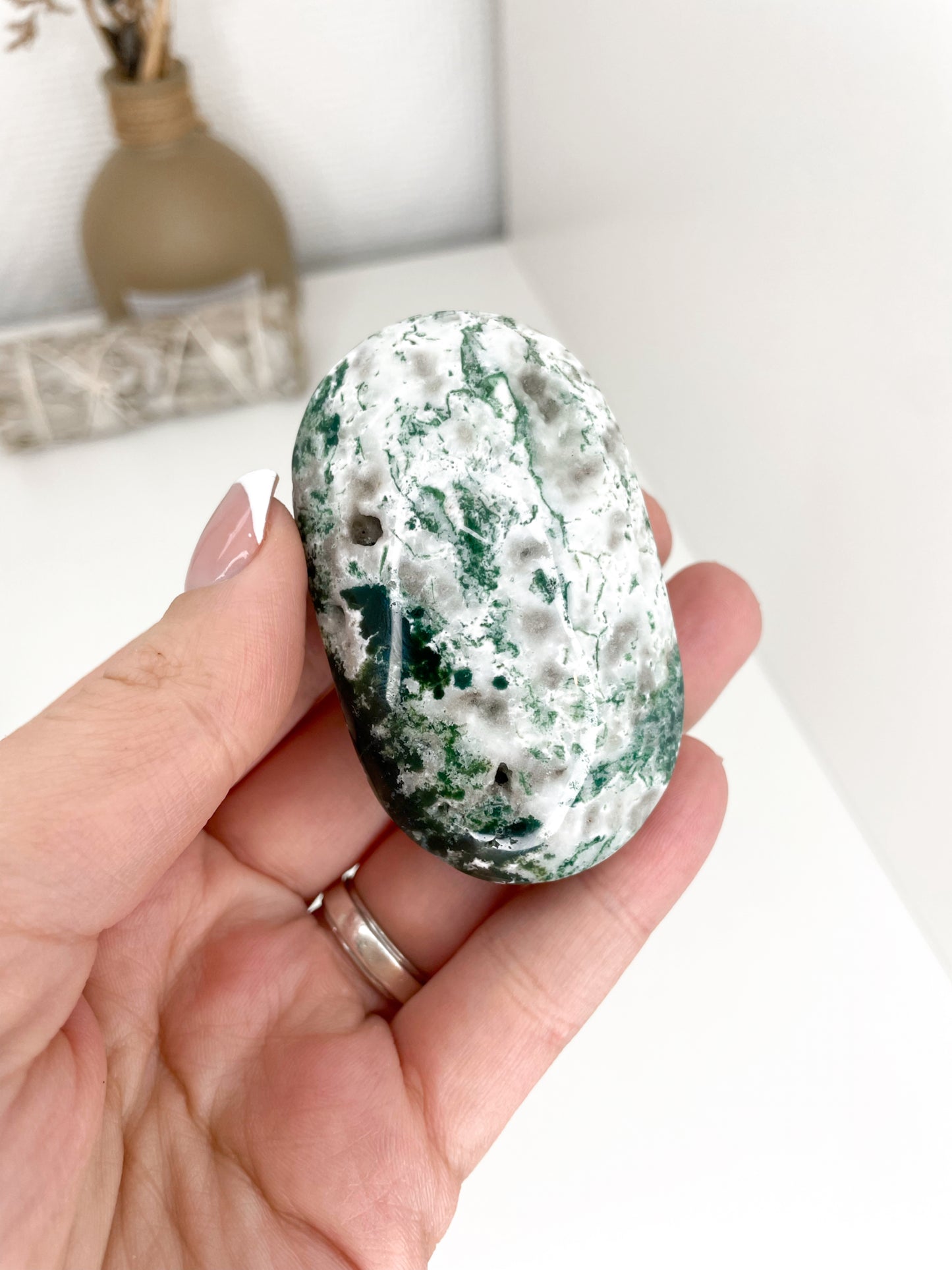 Moss Agate Palm Stones