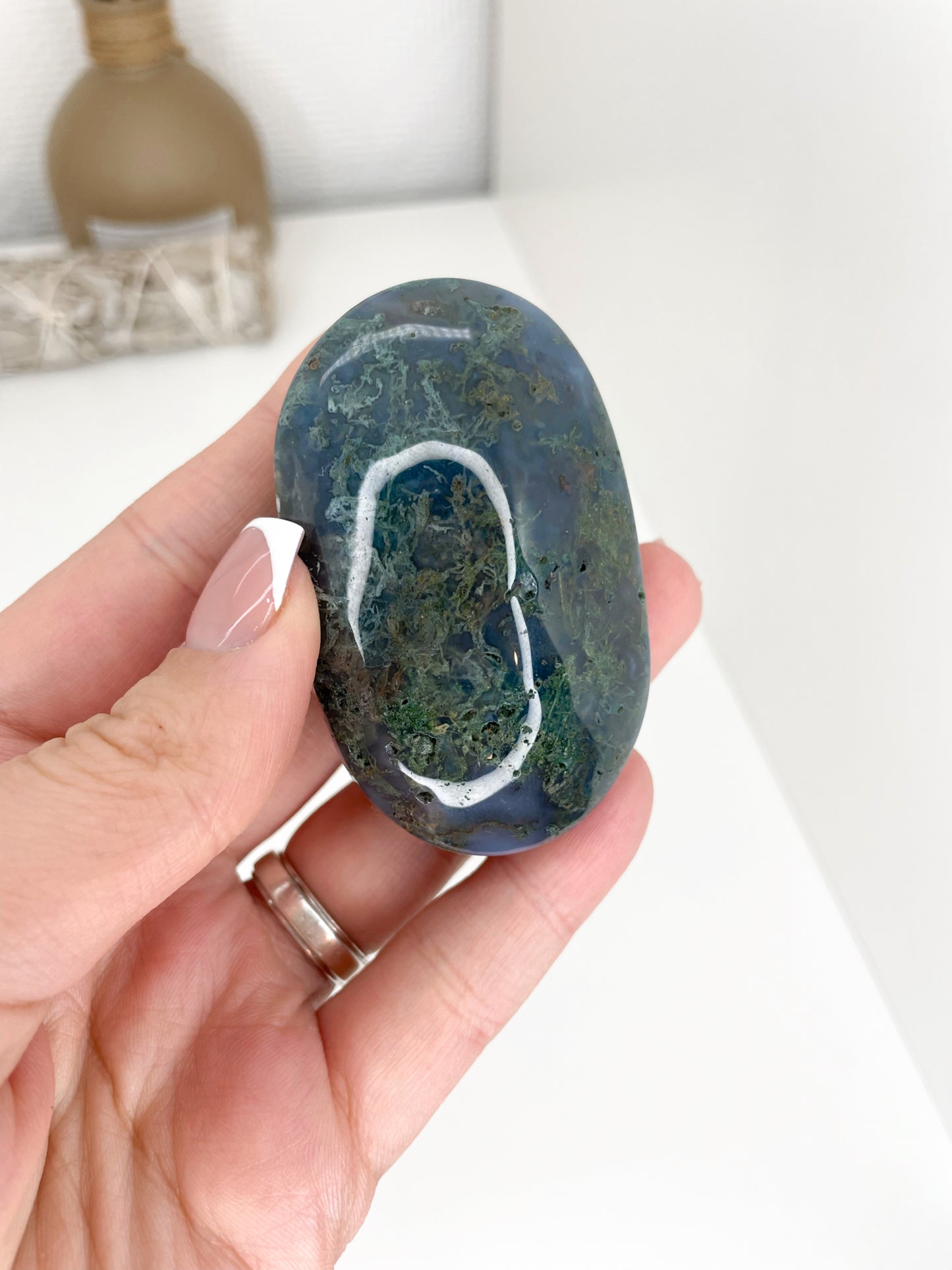 Moss Agate Palm Stones