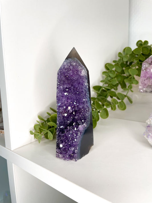 HQ Brazilian Amethyst / Agate Druzy tower