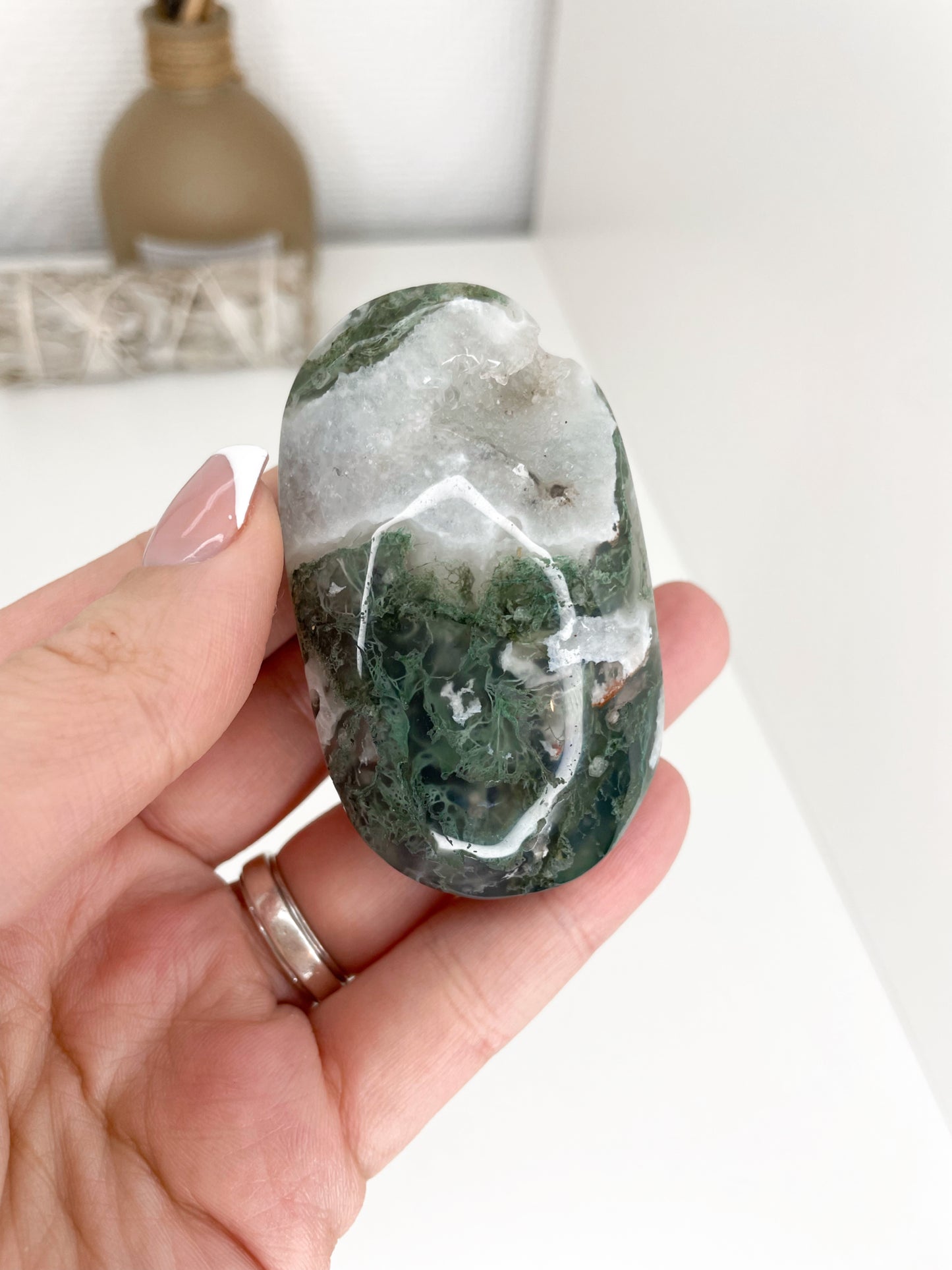 Moss Agate Palm Stones