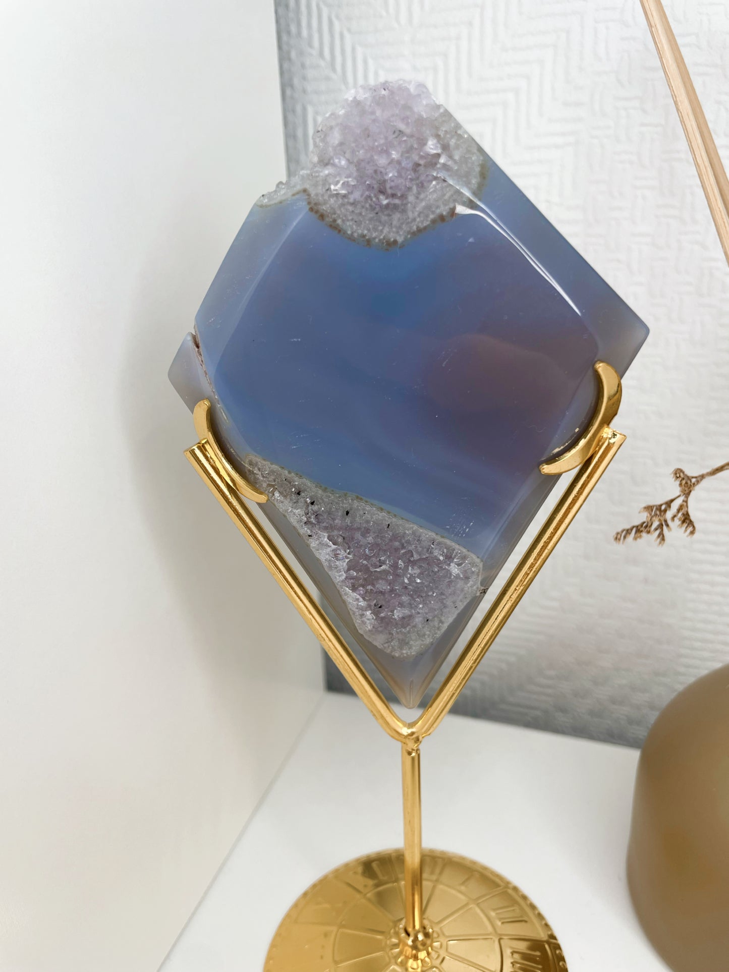 Druzy blue aghate diamond statement piece (with stand)