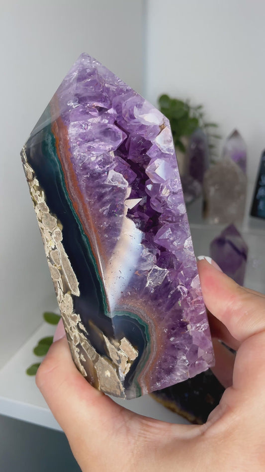 Brazilian Amethyst / Agate Tower